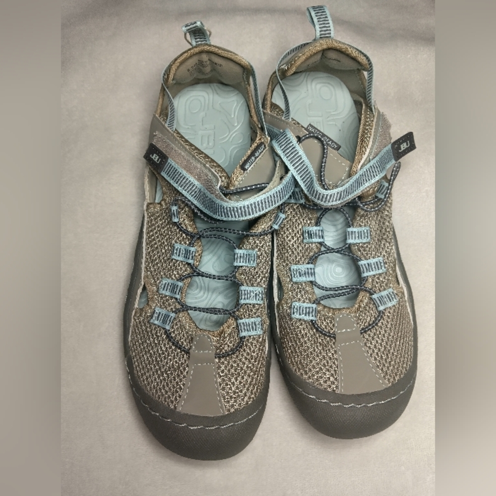 JBU Athletic Shoes in Taupe and Sky Blue